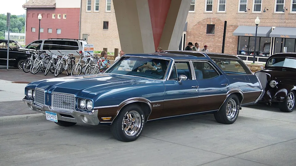 1972 Oldsmobile Vista Cruiser