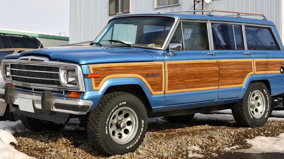 Jeep Wagoneer SJ