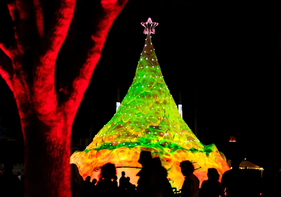 Every year, the lighting of Sandi, the world’s only 700-ton holiday sand tree, kicks off the holidays in downtown West Palm Beach.