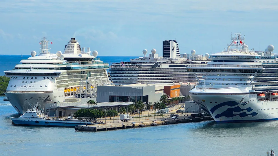 cruise ships FLL