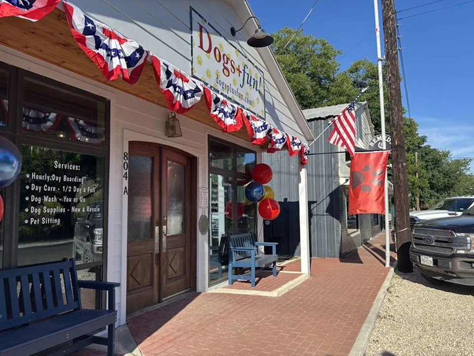 A view of a small business in Comfort. (Mia Valdez/MySA)