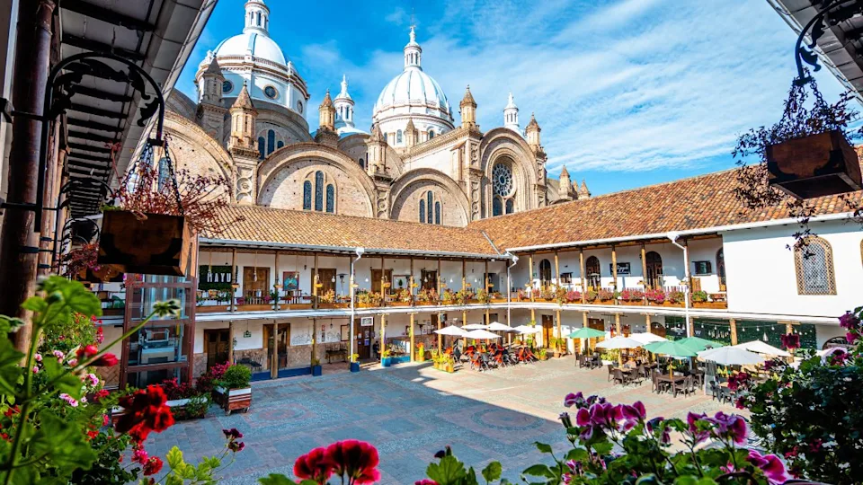 cuenca, ecuador. 12th september, 2022: views of inmaculate conception cthedral, the most famous in cuenca, ecuador.