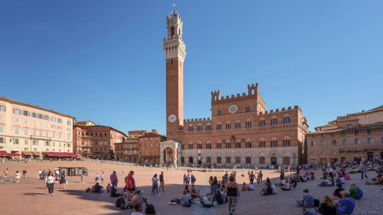 Rick Steves’ Favorite Square For Café-Sitting In All Of Italy Is A Medieval Paradise