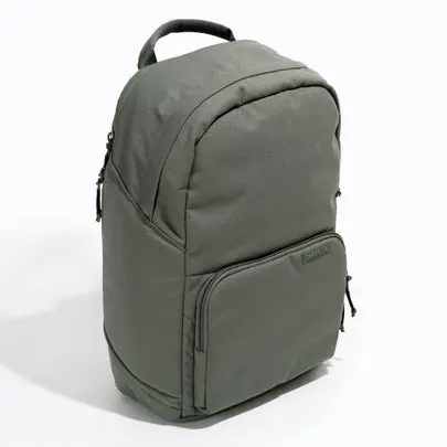 The Brevitē backpack