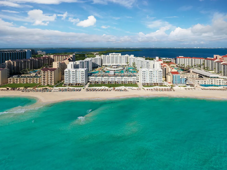 Hilton Cancun Mar Caribe All-Inclusive Resort on the Caribbean