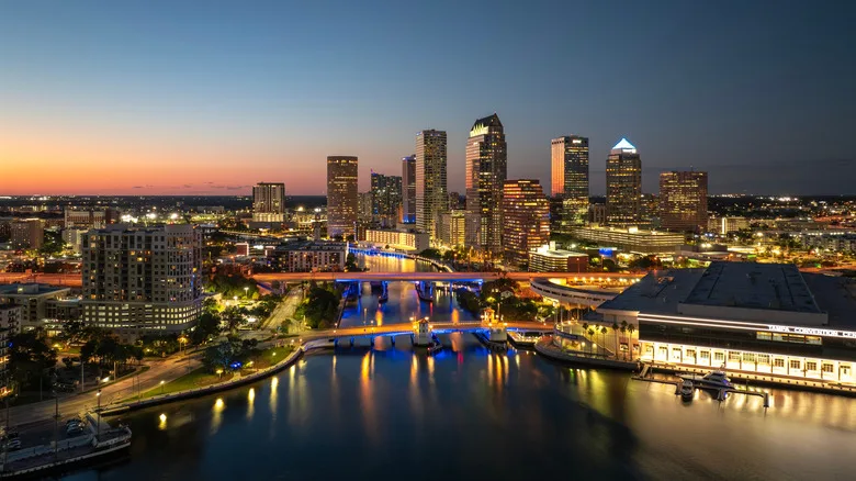 An overhead shot of downtown Tampa in the evening