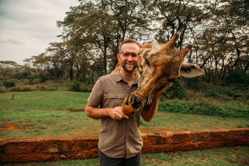 photo op with the giraffe during tea time