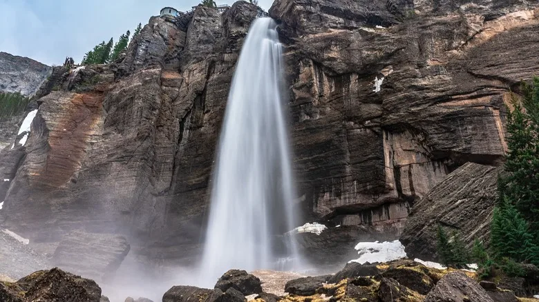 Bridal Veil Falls cascading off a rocky cliff