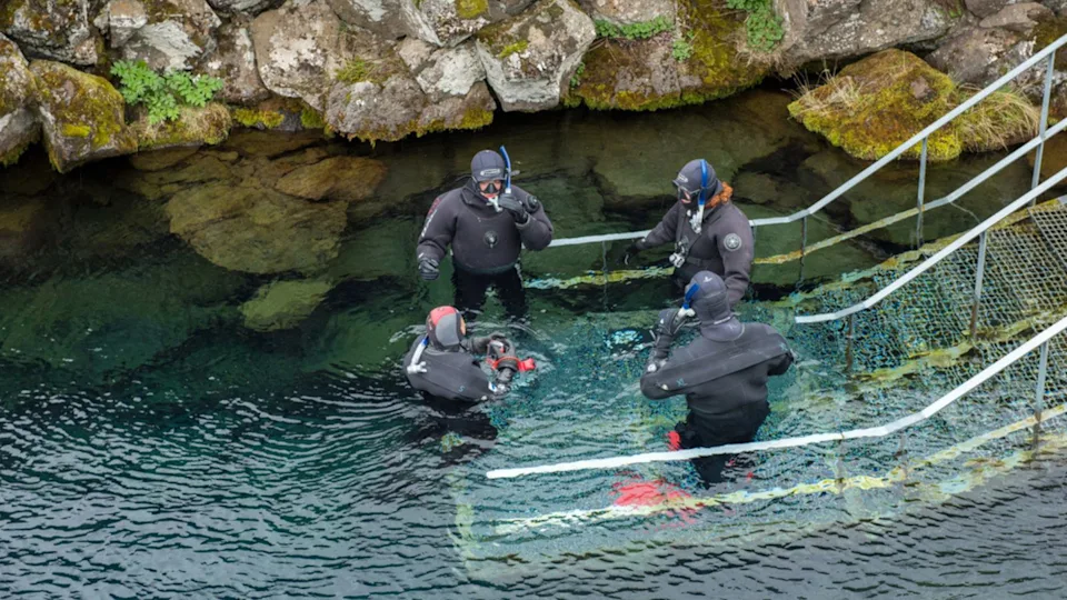 iceland-scuba-diving-snorkel-