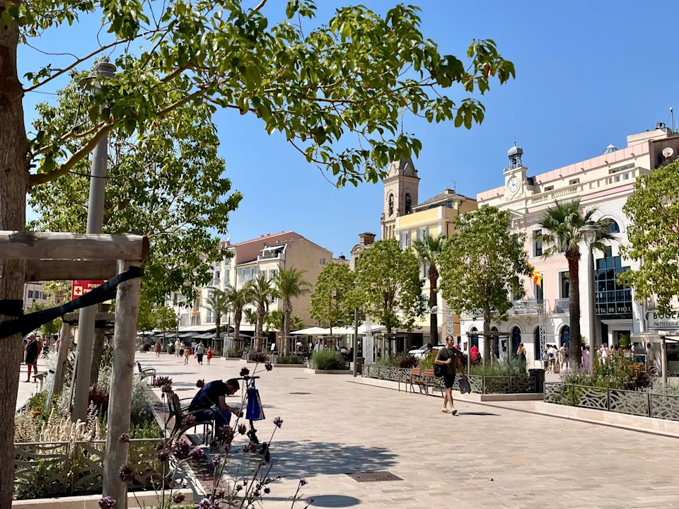 Esplanade in Sanary-sur-Mer