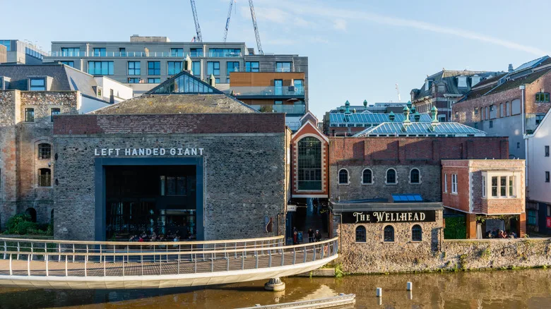 Left Handed Giant, Bristol