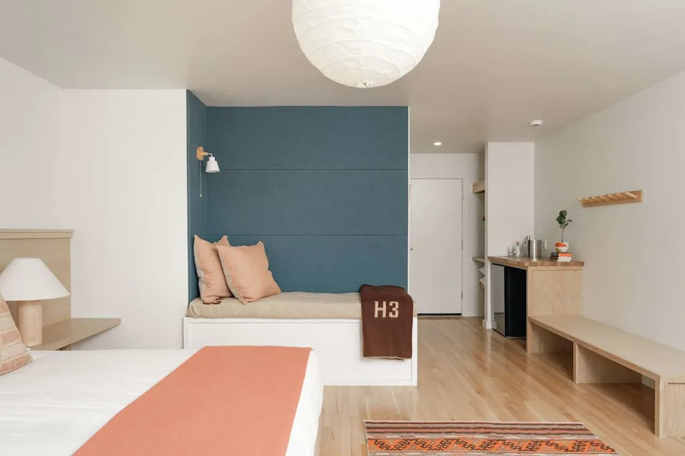 The new Mendocino Cove motor lodge on the Mendocino Coast near Fort Bragg opened this fall and boasts pickleball courts and a private walkway to a secluded beach. (Courtesy Mendocino Cove)