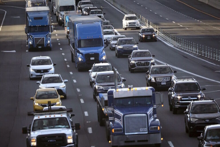 Record-breaking holiday travel is expected in the DC region. Here are some traffic changes