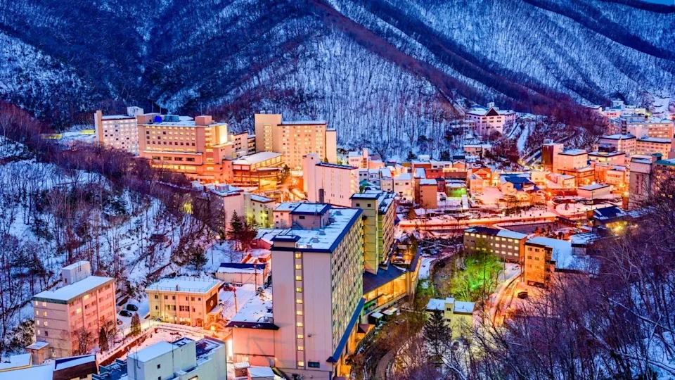 Noboribetsu Onsen in Hokkaido, Japan (sepavone/depositphotos)