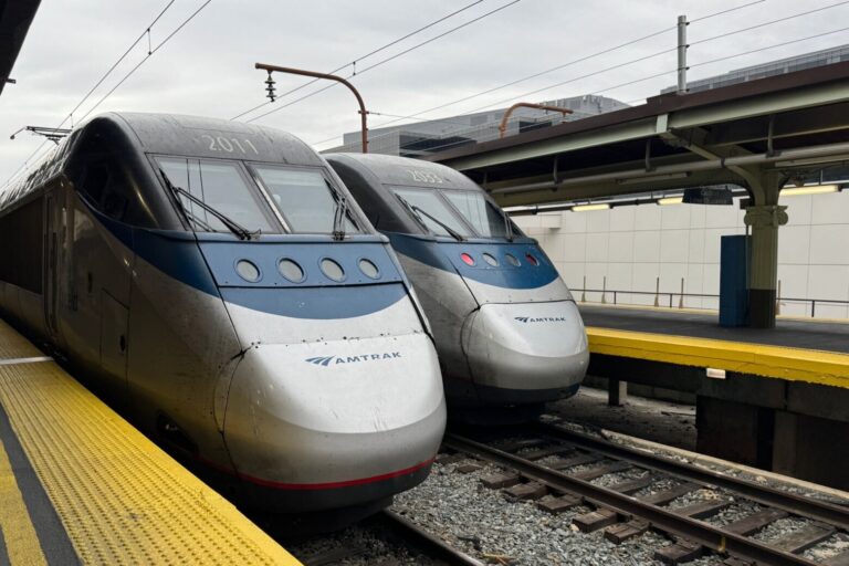 Thanksgiving travelers at DC’s Union Station on why rail rules