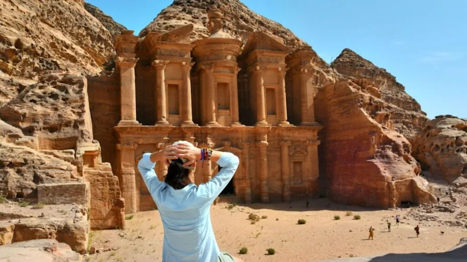 tourist traveler visiting petra joran