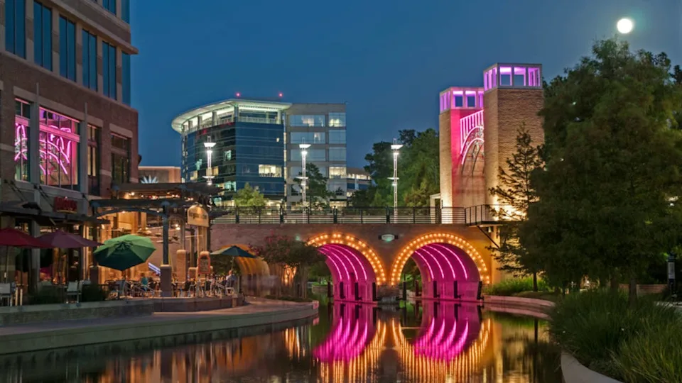 <div>The Woodlands</div>