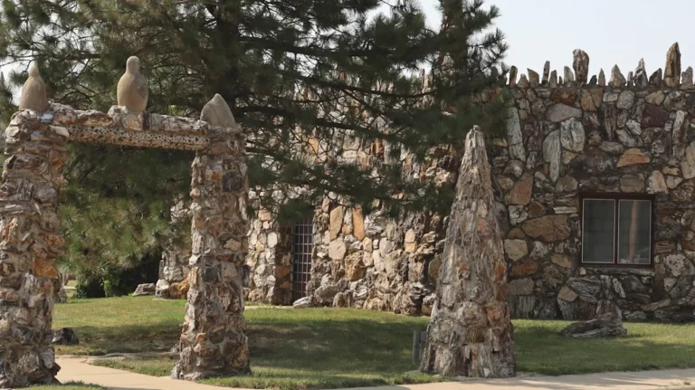 America’s Biggest Petrified Park Has Otherworldly Vibes Next To South Dakota’s Cowboy Capital