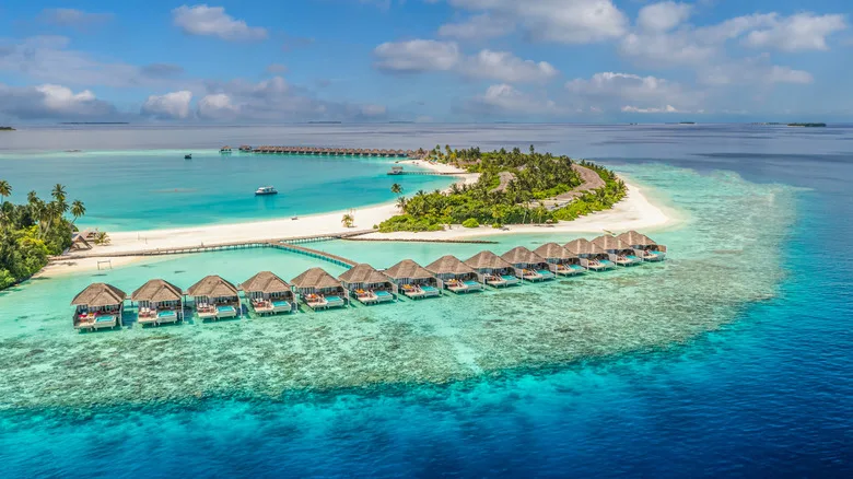 overwater villas in maldives