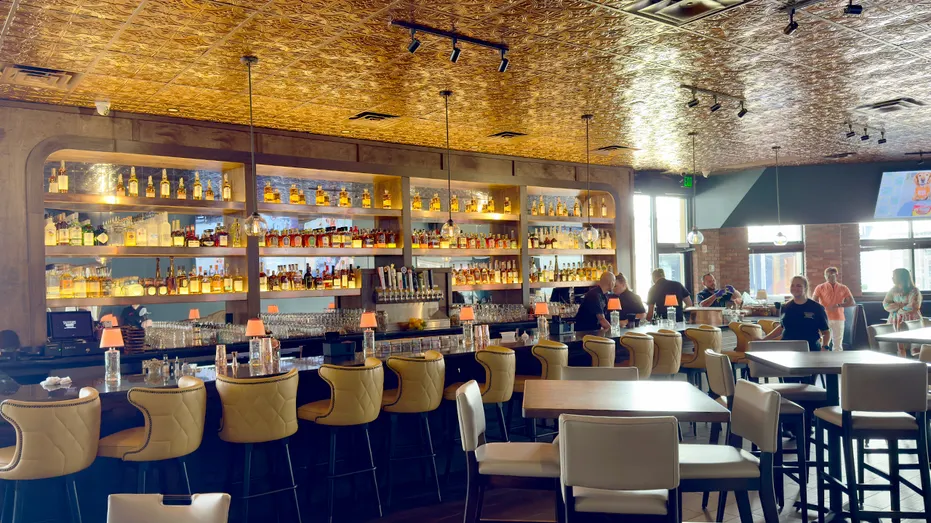 Taffer's Tavern Orlando bar