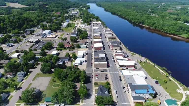 One Of Wisconsin’s Most Welcoming Cities With Trails, Gatherings, And Cozy Dinners Is A Riverfront Gem