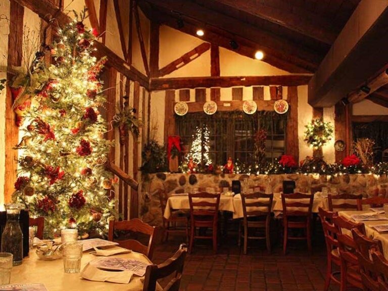 Where to eat in Milwaukee if you want to feel festive