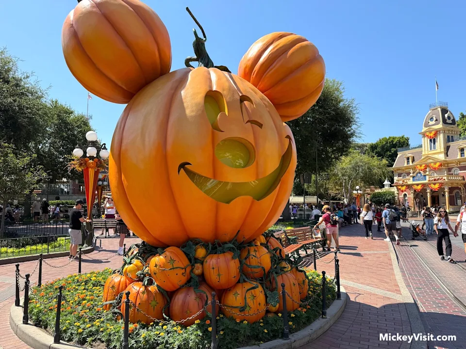 Mickey pumpkin on Main Street Disneyland