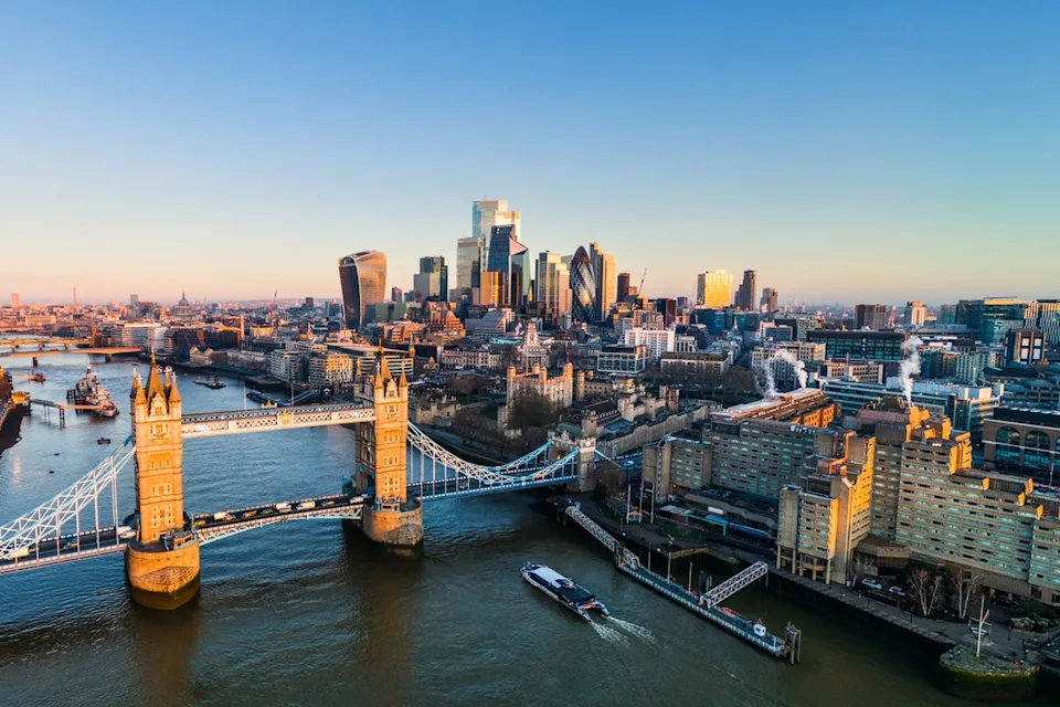 Stay central with Hilton while checking out the best London landmarks (Getty/iStock)