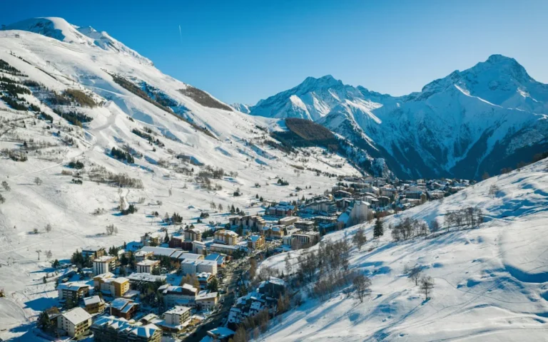 An expert guide to ski holidays in Les Deux Alpes, the resort determined to futureproof skiing