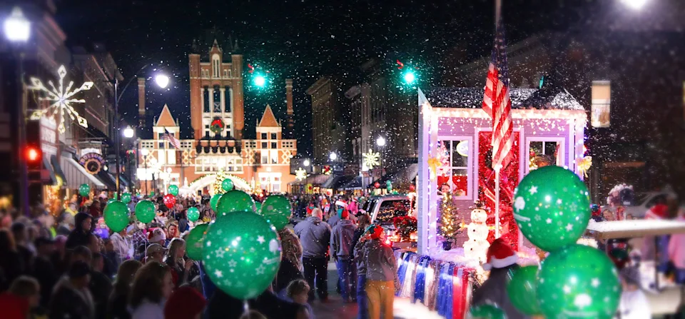 Small town charm at the Bardstown,Kentucky Christmas Parade