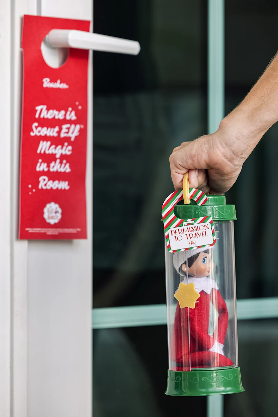 There’s an Elf on the Shelf vacation suite in the Caribbean–and it even comes with a “Jingle Shell Butler”