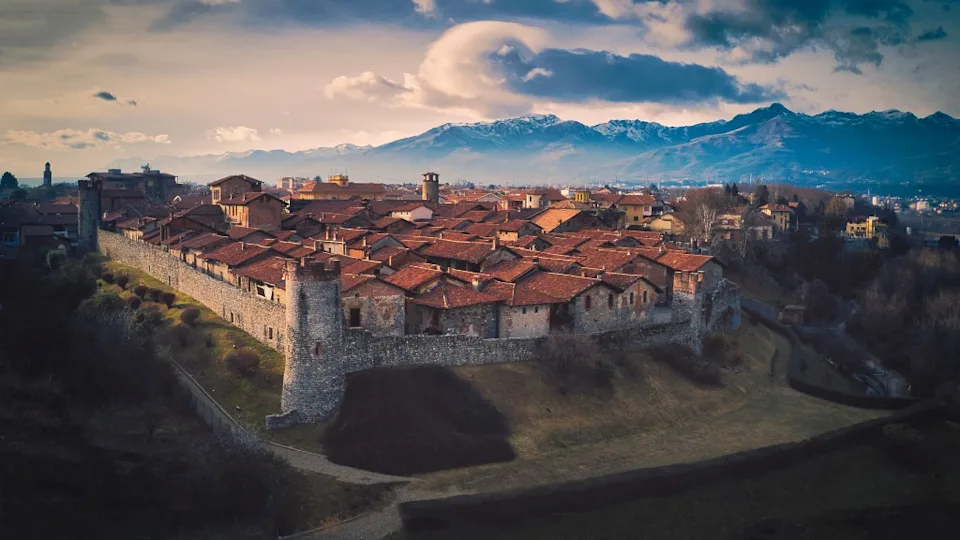 And while locals often ask why they chose non-touristy Biella, the couple say its safety, scenery, affordability and quick access to mountains, lakes and vineyards make it the ideal fit — far better than any 1-euro gamble. CreativePhotography – stock.adobe.com