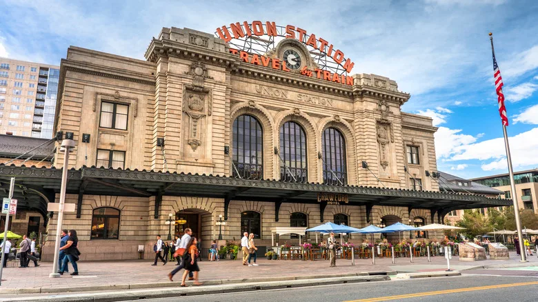 The front of the Union Station in Denver