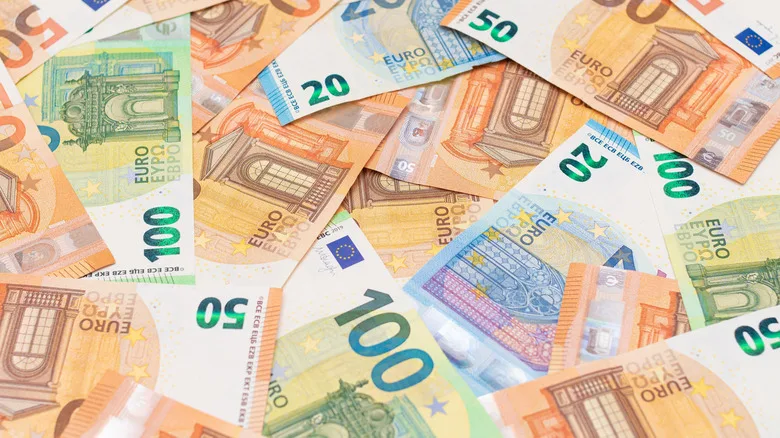 Euro banknotes