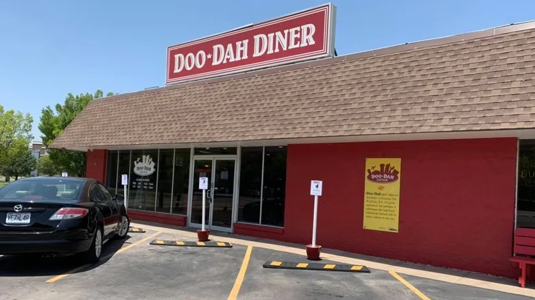 Exterior of Doo-Dah Diner