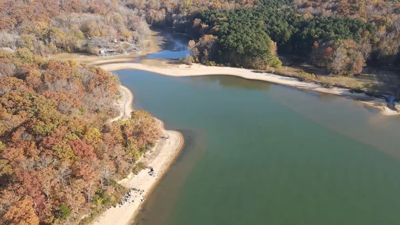 Aerial shot of The Sands and blue-green waters at Kentucky Lake