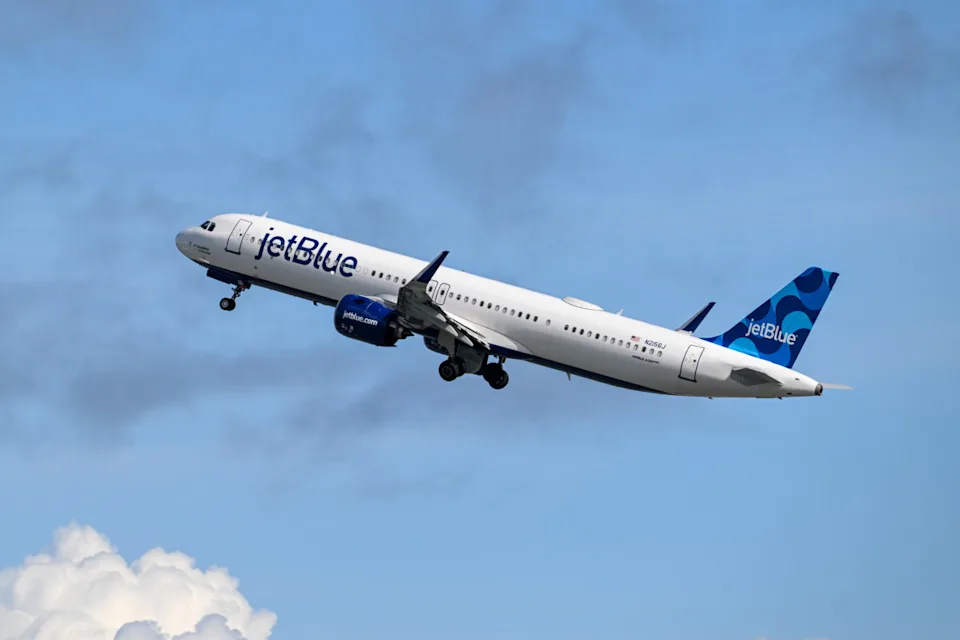 SAN FRANCISCO, UNITED STATES - FEBRUARY 21: A JetBlue Airlines plane takeoff from San Francisco International Airport (SFO) in San Francisco, California, United States on February 21, 2024. (Photo by Tayfun Coskun/Anadolu via Getty Images)<p><a href="https://www.gettyimages.com/detail/2021805343" rel="nofollow noopener" target="_blank" data-ylk="slk:Anadolu&sol;Getty Images;elm:context_link;itc:0;sec:content-canvas" class="link ">Anadolu&sol;Getty Images</a></p>