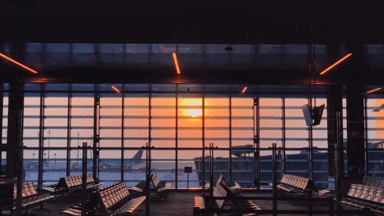 These are the best and worst days to fly for Christmas 2025, experts say