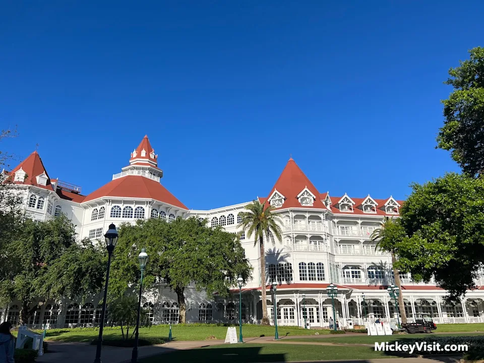 grand floridian resort exterior