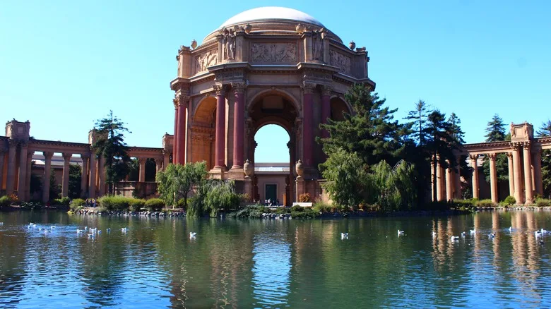 Rotunda lagoon Palace of Fine Arts