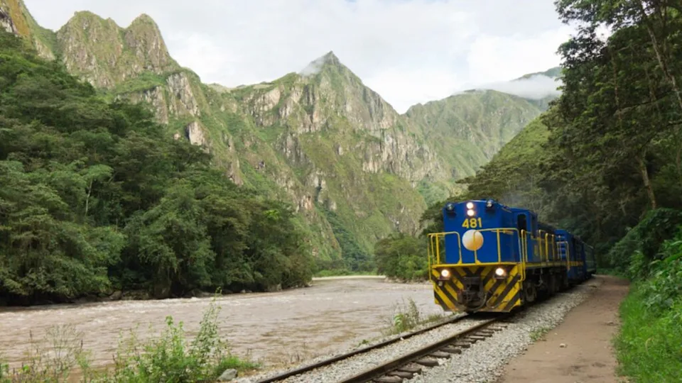 Aguas Calientes, Railway view by the river Urubamba, Machu Picchu, Peru, South America