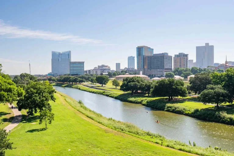 8 Best Places to Retire in Texas, According to Real Estate Experts