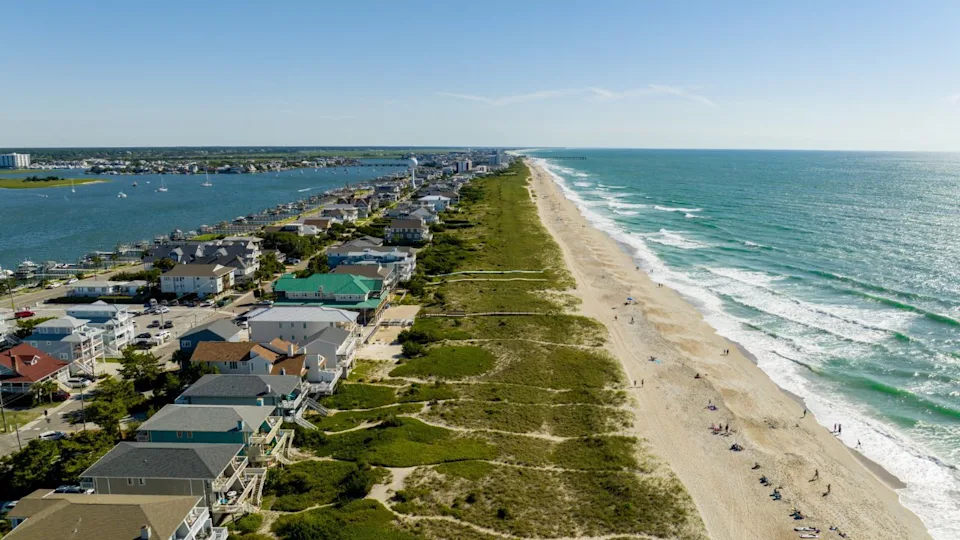 Beachfront houses and vacation rentals in Wrightsville NC Outer Banks