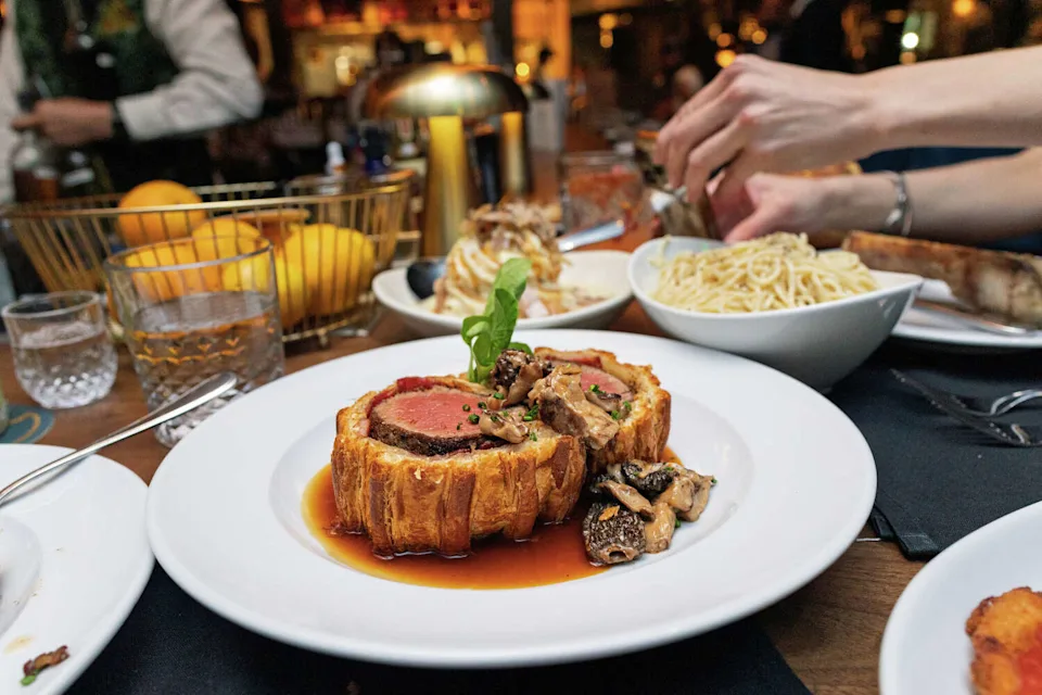 Beef Wellington at The Kimberly. (PROVIDED BY RONNY GALDÁMEZ )