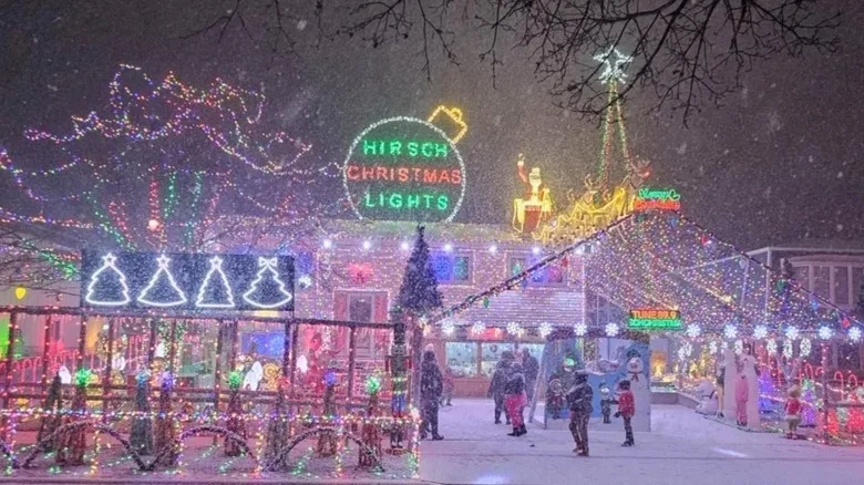 A Tinley Park light display
