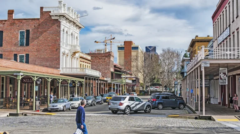 Sacramento’s Revitalized Warehouse District Teems With Restaurants, Galleries, And Nightlife