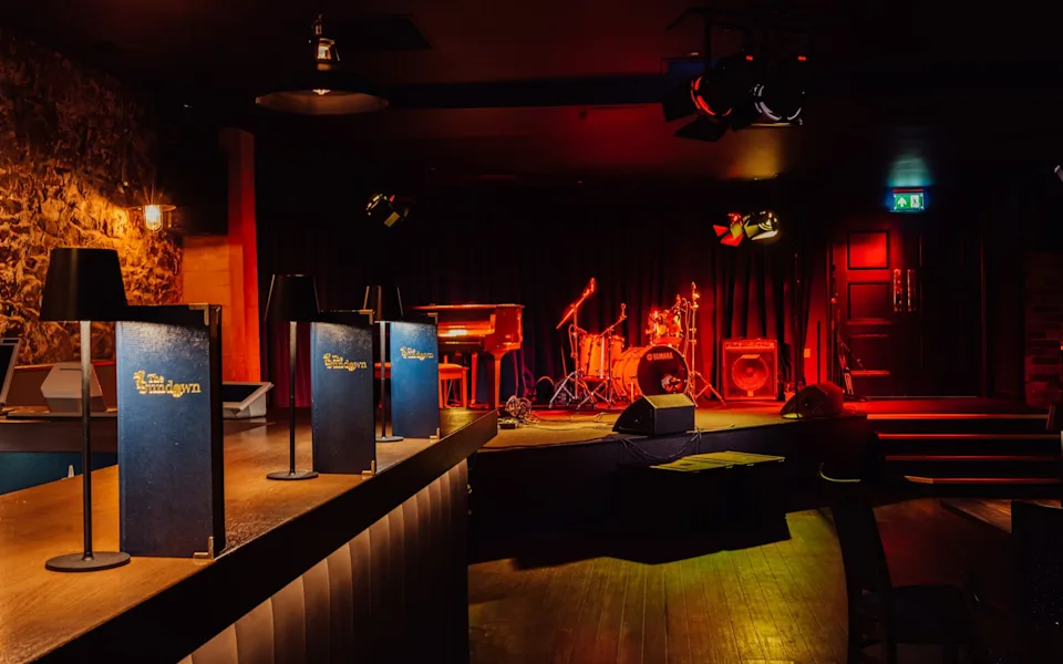 The Sundown; Jersey bars nightlife