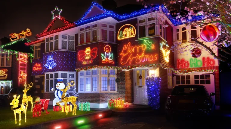 The Most Show-Stopping Christmas Light Shows Across America