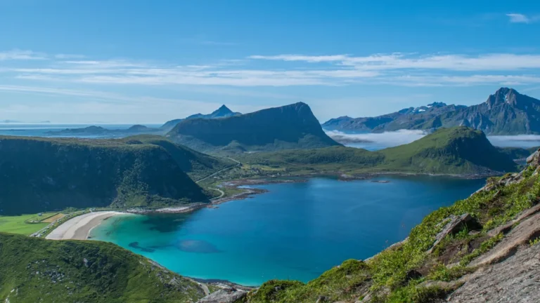 One Of Europe’s Dreamiest Beaches Is A Norwegian Gem With Incredible Landscapes