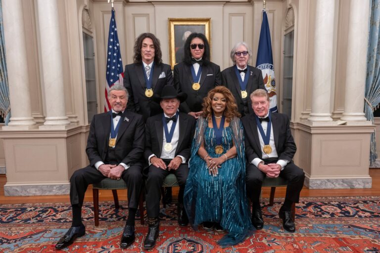 Trump hosts the Kennedy Center Honors recognizing Stallone, Kiss, Gaynor and others